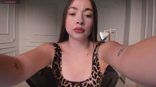 nude live chatroom Alina Kravitz