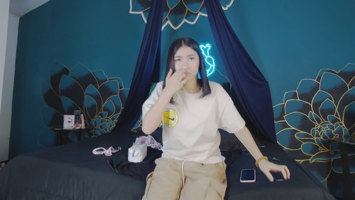 xxx chat Ari 