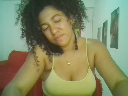 bellacrespa Live Webcam on CherryTV