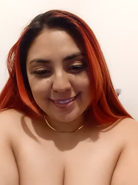 charlotteblack Live Webcam on CherryTV