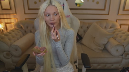 chloeblonde webcam