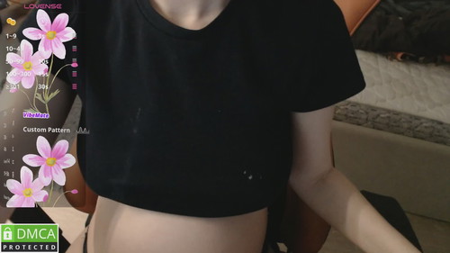 strip chat online Crystalyss