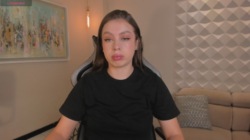 chatting Ellaclark