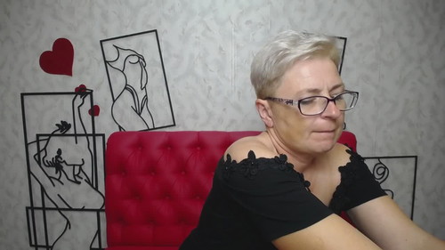 live sex show Emiliagree