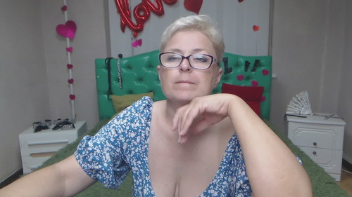 adult cam Emiliagree