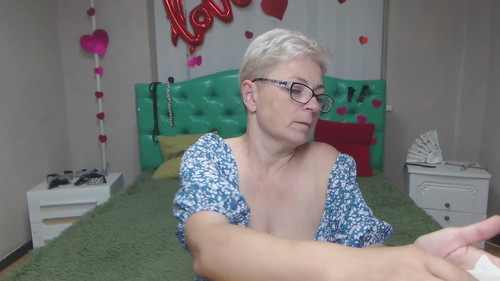 xxx video chat Emiliagree