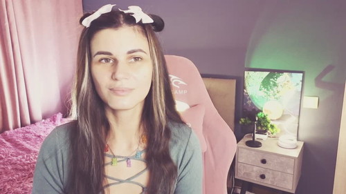 free livesex Emilyreal