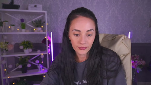 cam chatting Evi
