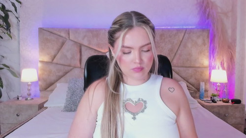 chat for free online Gaia Baker