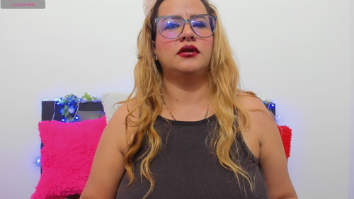 chat on line Hazel34