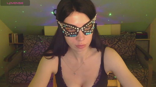 live chatroom Holyynun