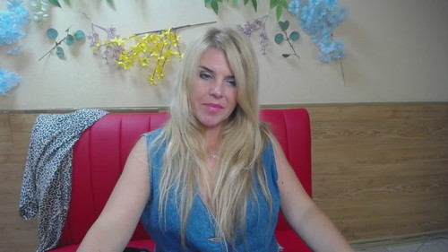 adult chatting Julyabarbii
