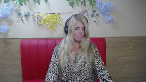 live chatroom Julyabarbii