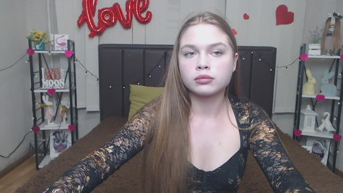 striptease webcam Larapika