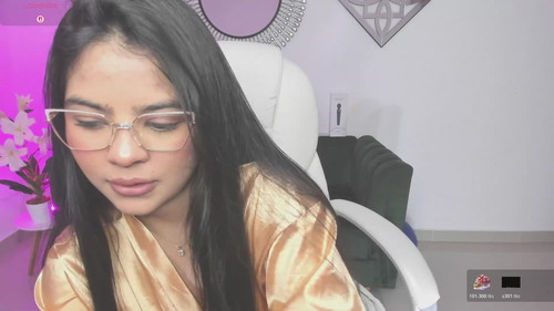 laylabreezee Live Webcam on CherryTV