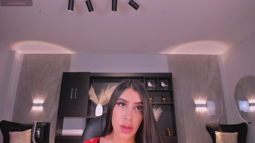 sexy chatroom Leah Lombardi