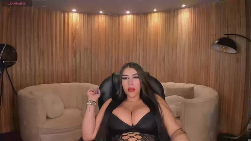sexy chatroom Leah Lombardi