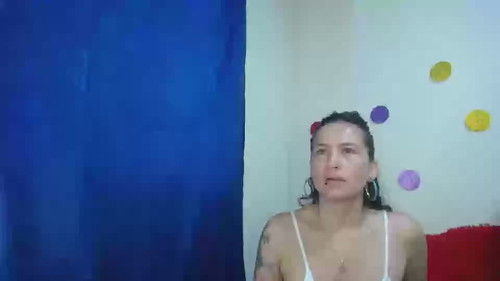 striptease cam Leylahornybg