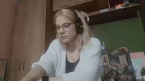 upskirt voyeur Linnwin