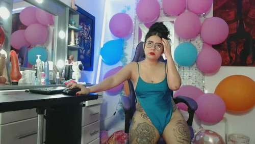 nude amateur Lolafiery