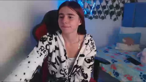 chat on live MaximseloveMaxim