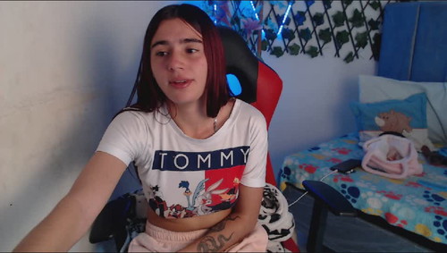 chat on live MaximseloveMaxim