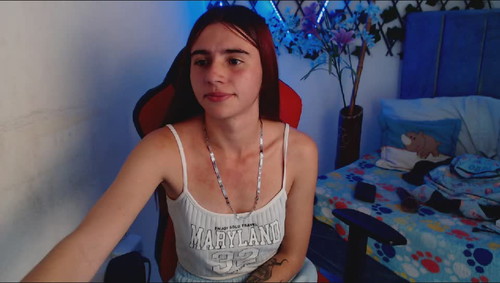 nude live chatroom MaximseloveMaxim