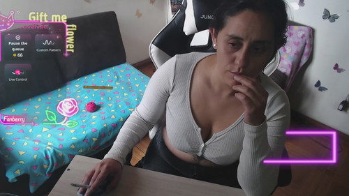 strip chat online Melraise