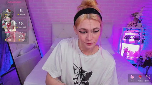 strip chat room Meowamanda