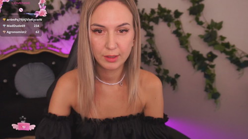 mollyhallss Live Webcam on CherryTV