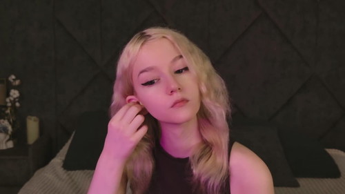  naomiloys chat room