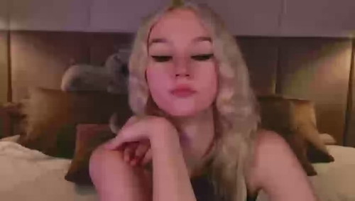  naomiloys chat room