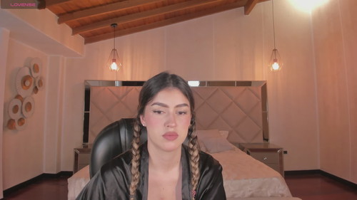 live nude webcam Paulina 