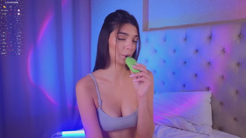 sexy striptease Rhonda
