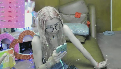 anonymous video chat Skinnygirl