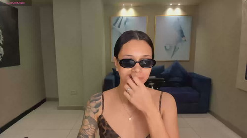 free nude chatroom Sussiecole