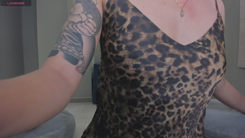 strip chatroom Sussiecole