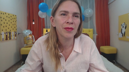 tessadaybreak Live Webcam on CherryTV