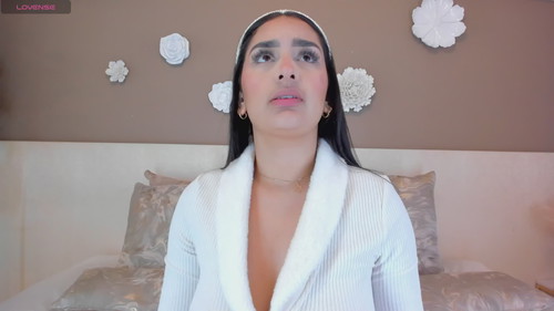 online web cam show Val Rose 