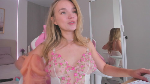 virginchloe Live Webcam on CherryTV
