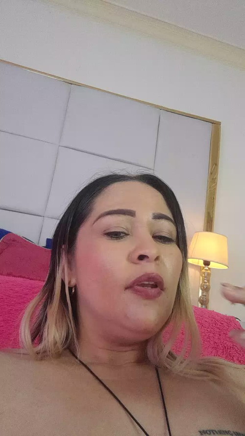 nude chat room Wandahairymilf