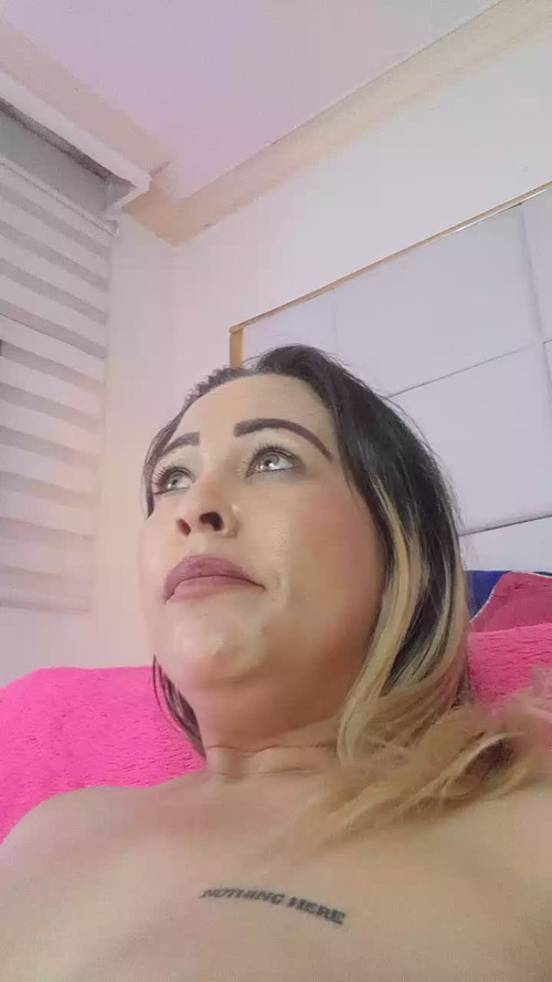 free video chatroom Wandahairymilf