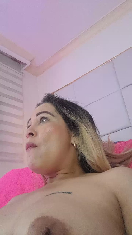 webcam live sex Wandahairymilf